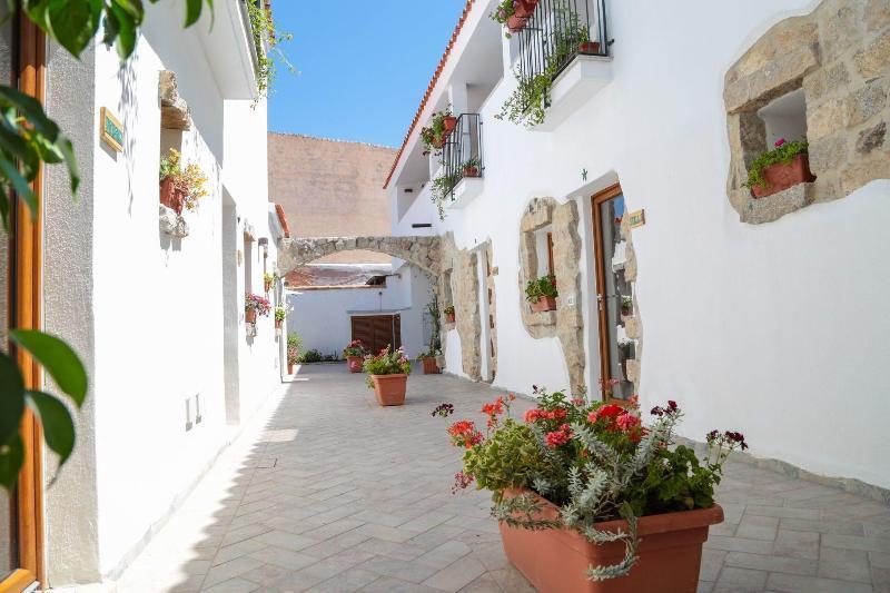 Olbia Domus Inn Екстериор снимка
