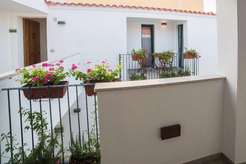 Olbia Domus Inn Екстериор снимка
